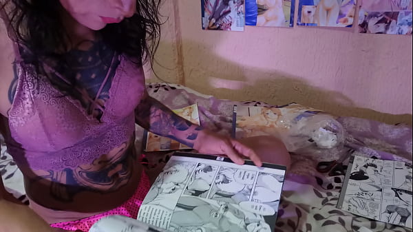 Decorando mi con posters Hentai en calzones